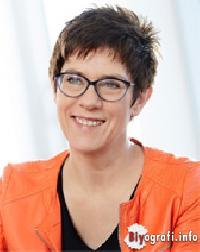 Annegret Kramp-Karrenbauer